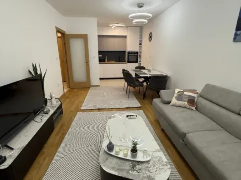 Izdavanje, dvosoban stan, 75m², Podgorica, Crna Gora - image 12