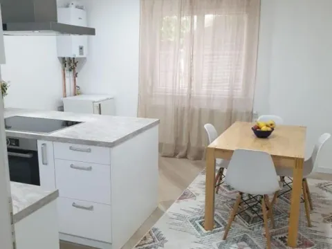 Rent, house, 90m², Petrovaradin, Novi Sad - image 2