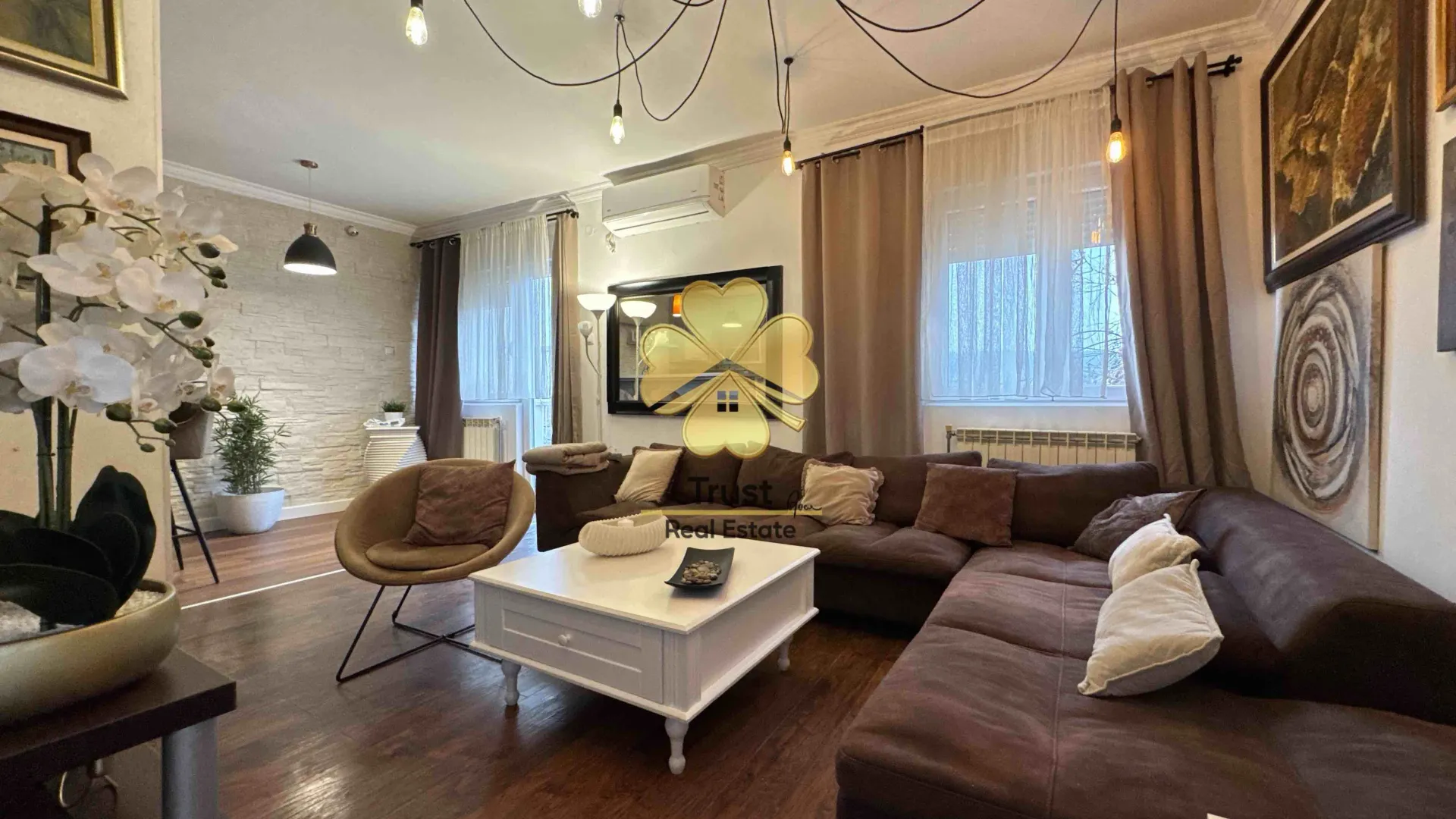 Izdavanje, dvosoban stan, 80m², Momišići, Podgorica