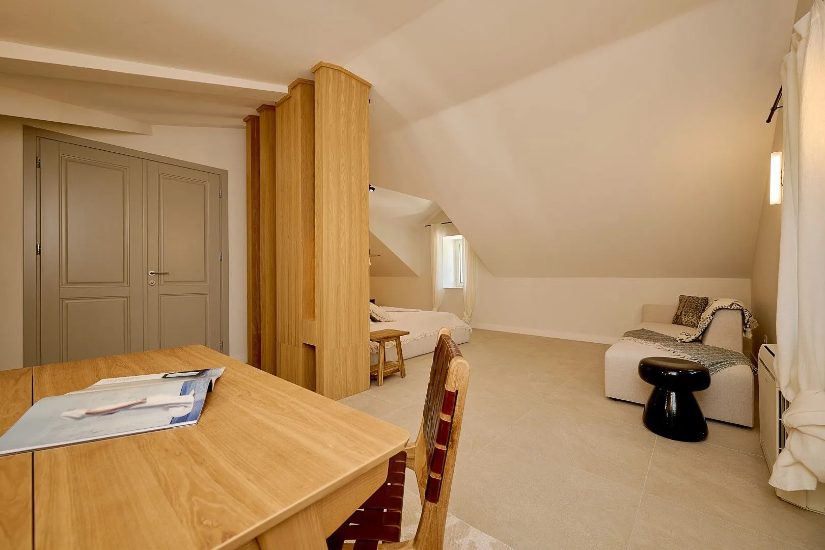 Rent, house, 200m², Dobrota, Kotor