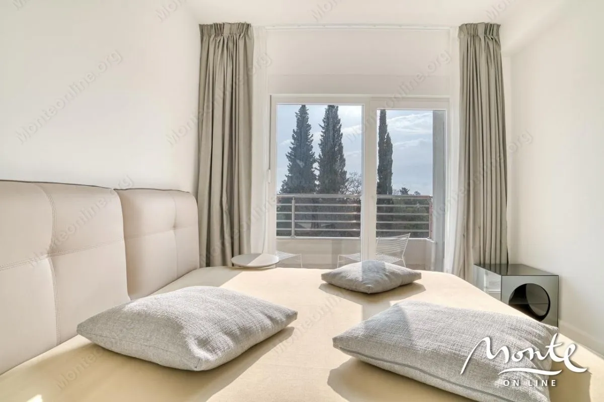 Sale, two bedroom apartment, 85m², Petrovac, Budva