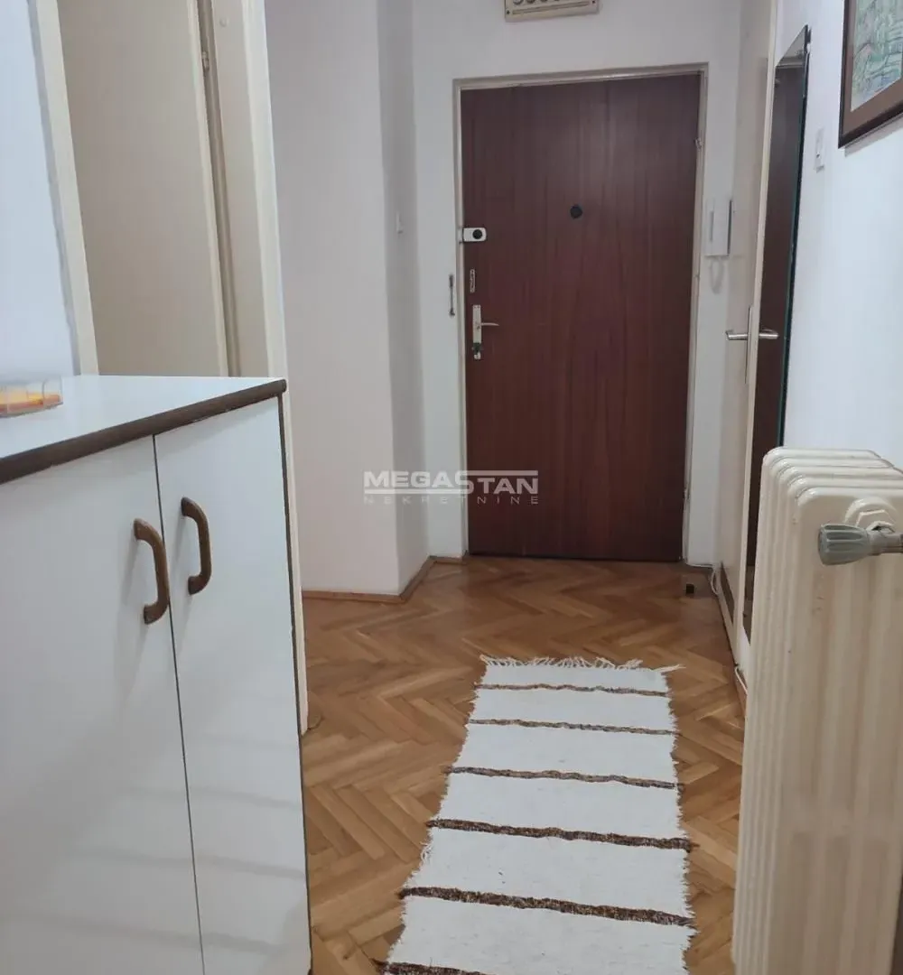 Rent, two bedroom apartment, 63m², Kalenić Pijaca, Vračar Sve Podlokacije
