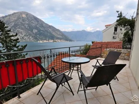 Prodaja, kuća, 424m², Kostanjica, Kotor - image 9