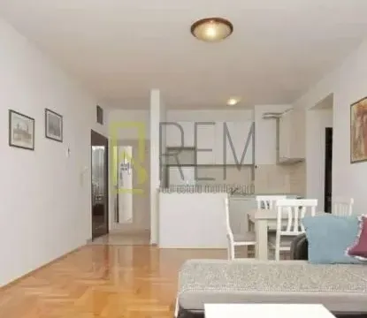 Rent, one bedroom apartment, 59m², Podgorica, Crna Gora - image 3