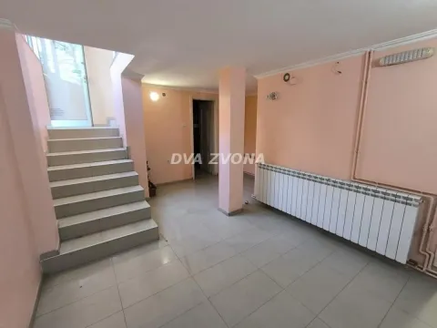 Rent, office space, 50m², Rotkvarija, Novi Sad Sve Podlokacije - image 7
