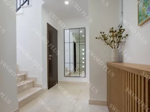 Sale, house, 240m², Centar, Kotor - image 12