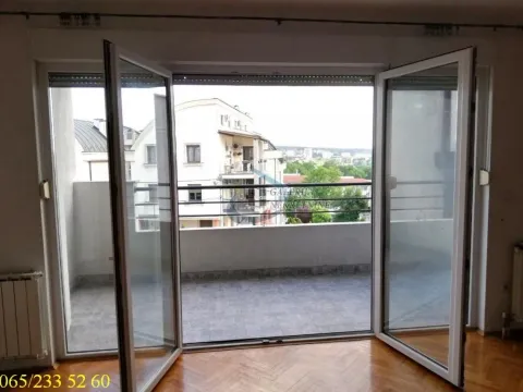 Prodaja, četvorosoban stan, 117m², Savski Venac, Beograd - image 3