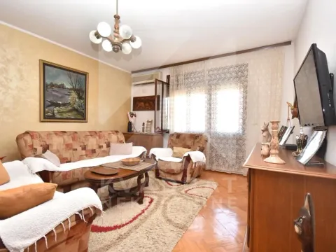 Prodaja, kuća, 150m², Stari Aerodrom, Podgorica - image 6