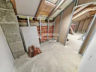 Izdavanje, poslovni prostor, 200m², Jakovo, Surčin - image 9