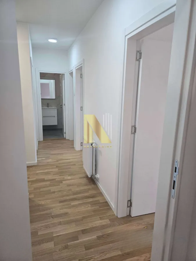 Prodaja, četvorosoban stan, 79m², Podbara, Novi Sad Sve Podlokacije