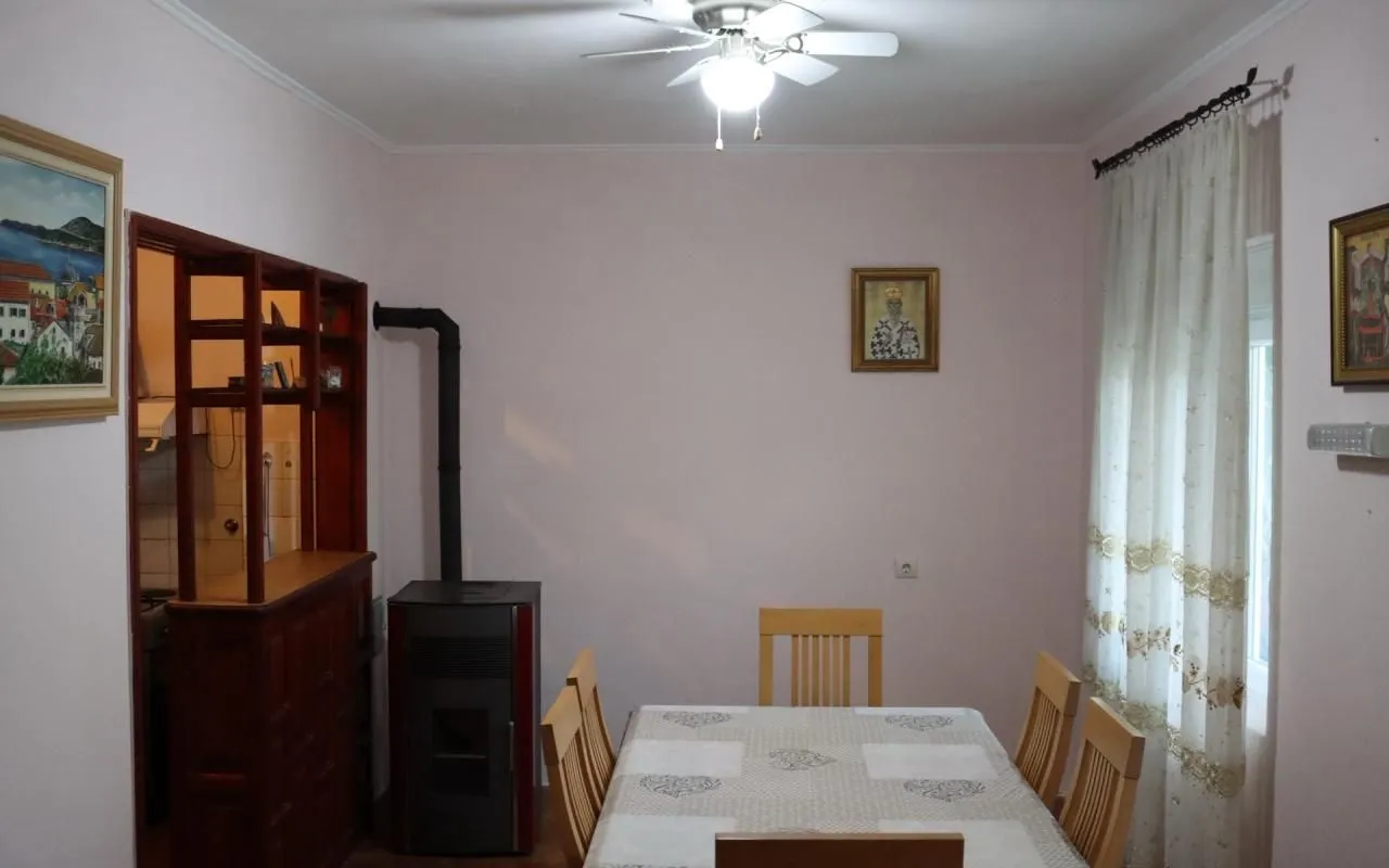 Prodaja, trosoban stan, 91m², Igalo, Herceg Novi