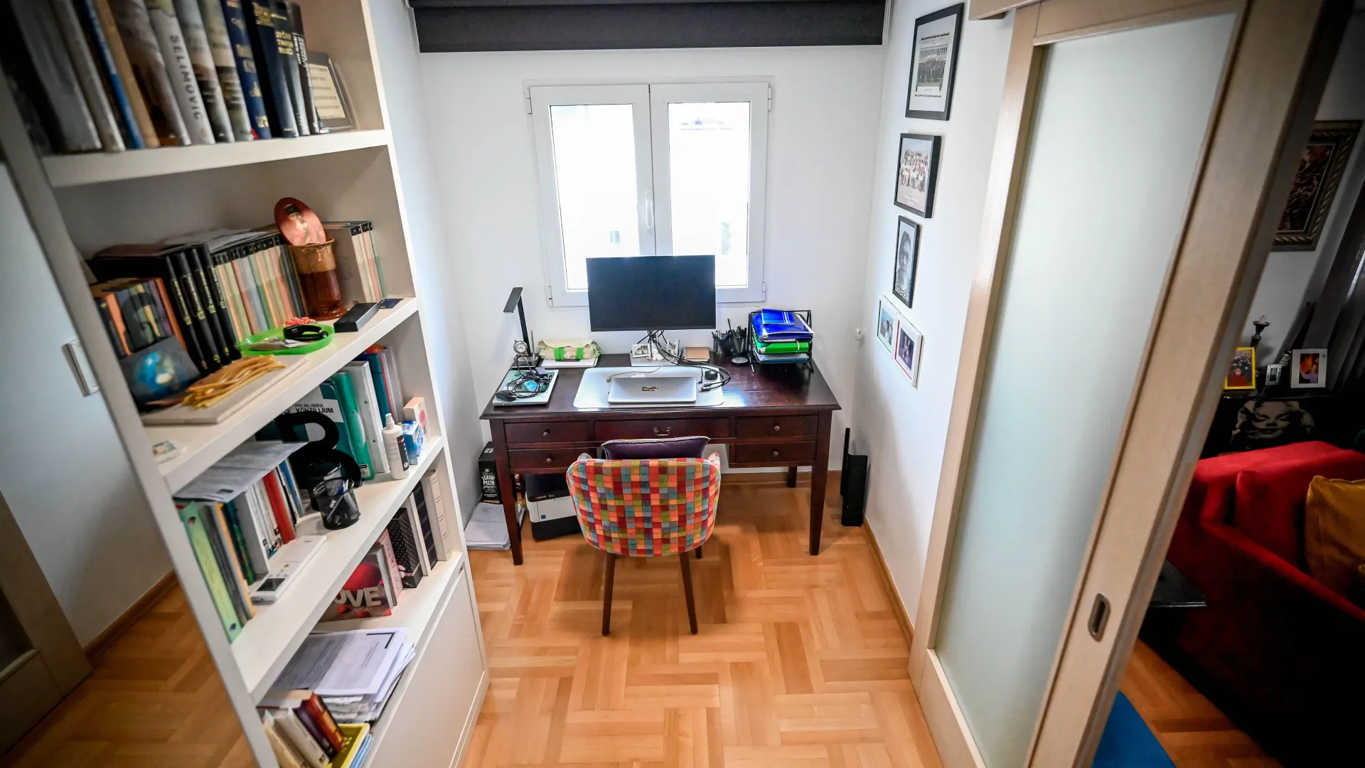 Izdavanje, trosoban stan, 100m², Centar, Podgorica