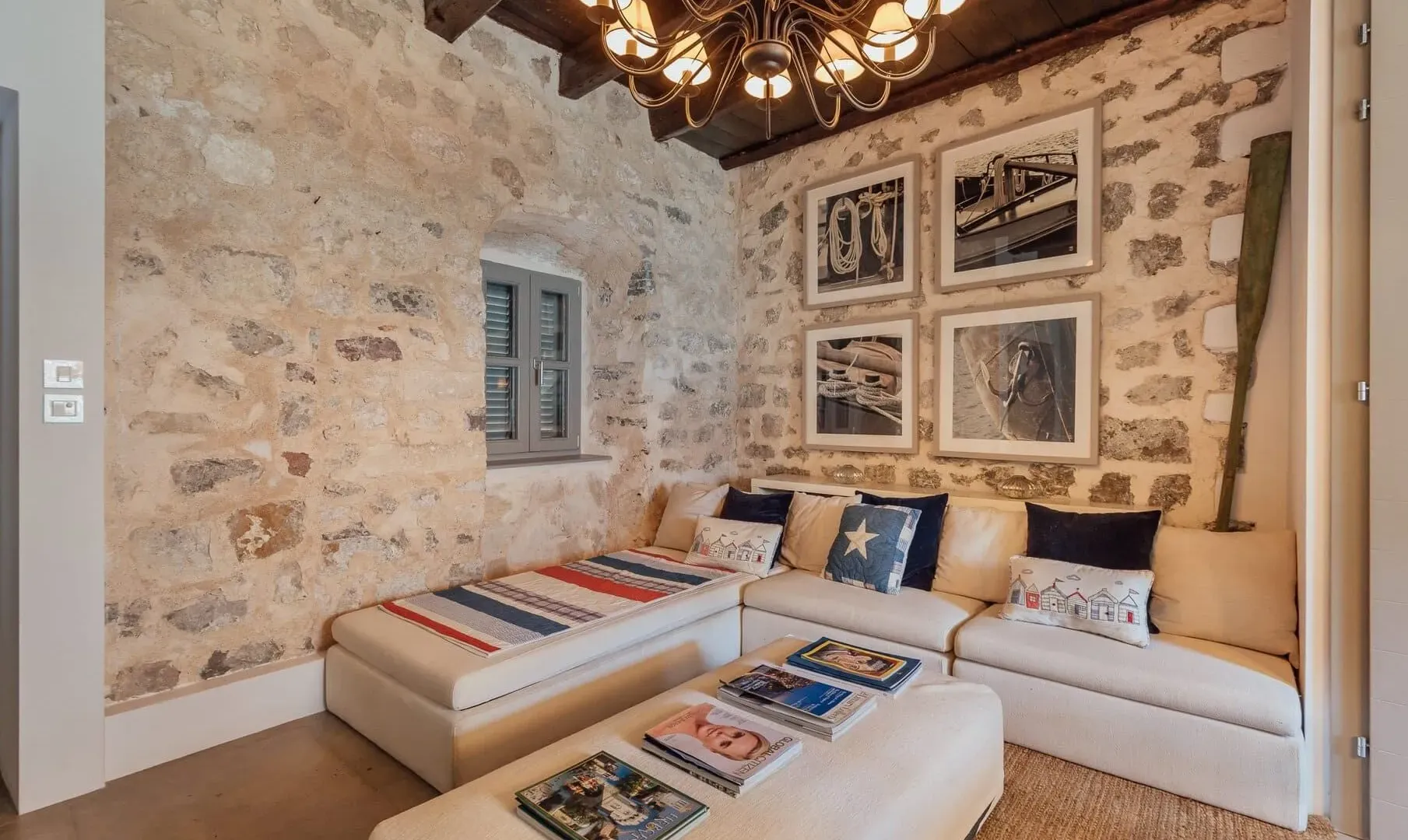 Rent, house, 90m², Muo, Kotor
