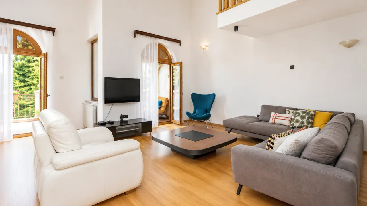 Rent, house, 280m², Gorica C, Podgorica