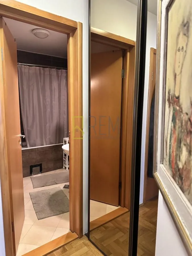 Prodaja, trosoban stan, 81m², Stari Aerodrom, Podgorica