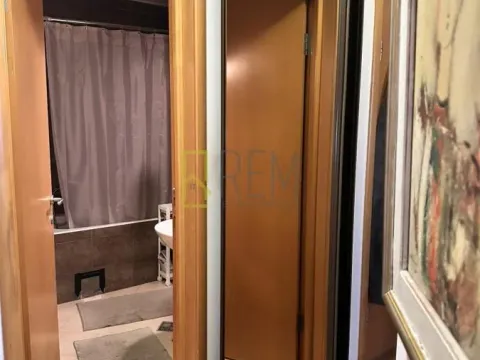 Sale, three bedroom apartment, 81m², Stari Aerodrom, Podgorica - image 9