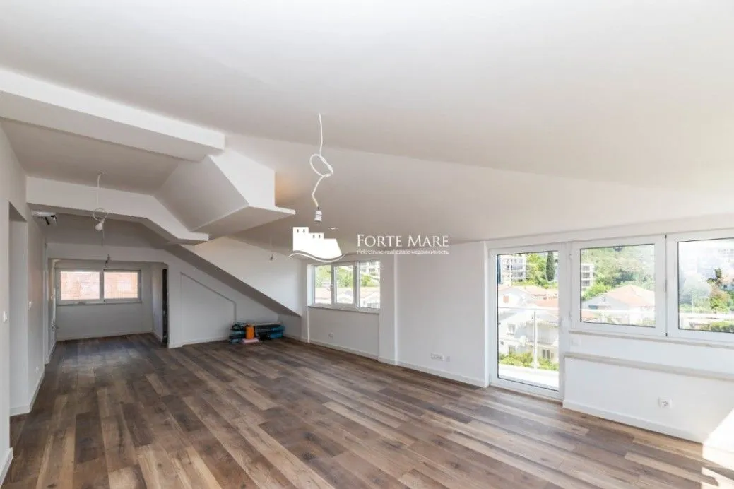 Prodaja, dvosoban stan, 109m², Đenovići, Herceg Novi