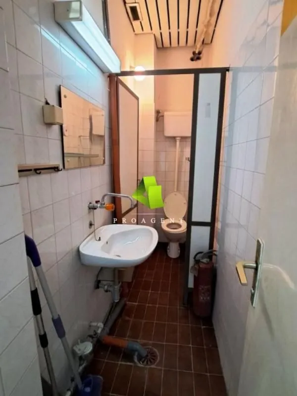 Rent, office space, 110m², Medijana, Niš