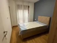 Izdavanje, trosoban stan, 120m², Obala Đuraševića, Tivat - image 8