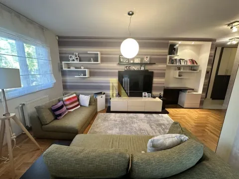 Sale, three bedroom apartment, 67m², Grbavica, Novi Sad Sve Podlokacije