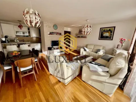 Sale, apartment, 91m², Tološka šuma, Podgorica - image 7