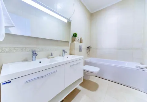 Rent, three bedroom apartment, 127m², Petrovac, Budva - image 6