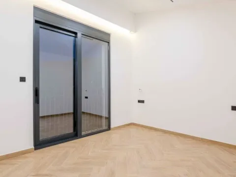 Prodaja, kuća, 240m², Kamenovo, Budva - image 14