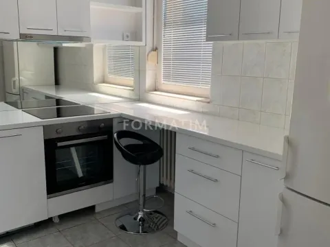 Izdavanje, četvorosoban stan, 125m², Savski Venac, Beograd - image 6