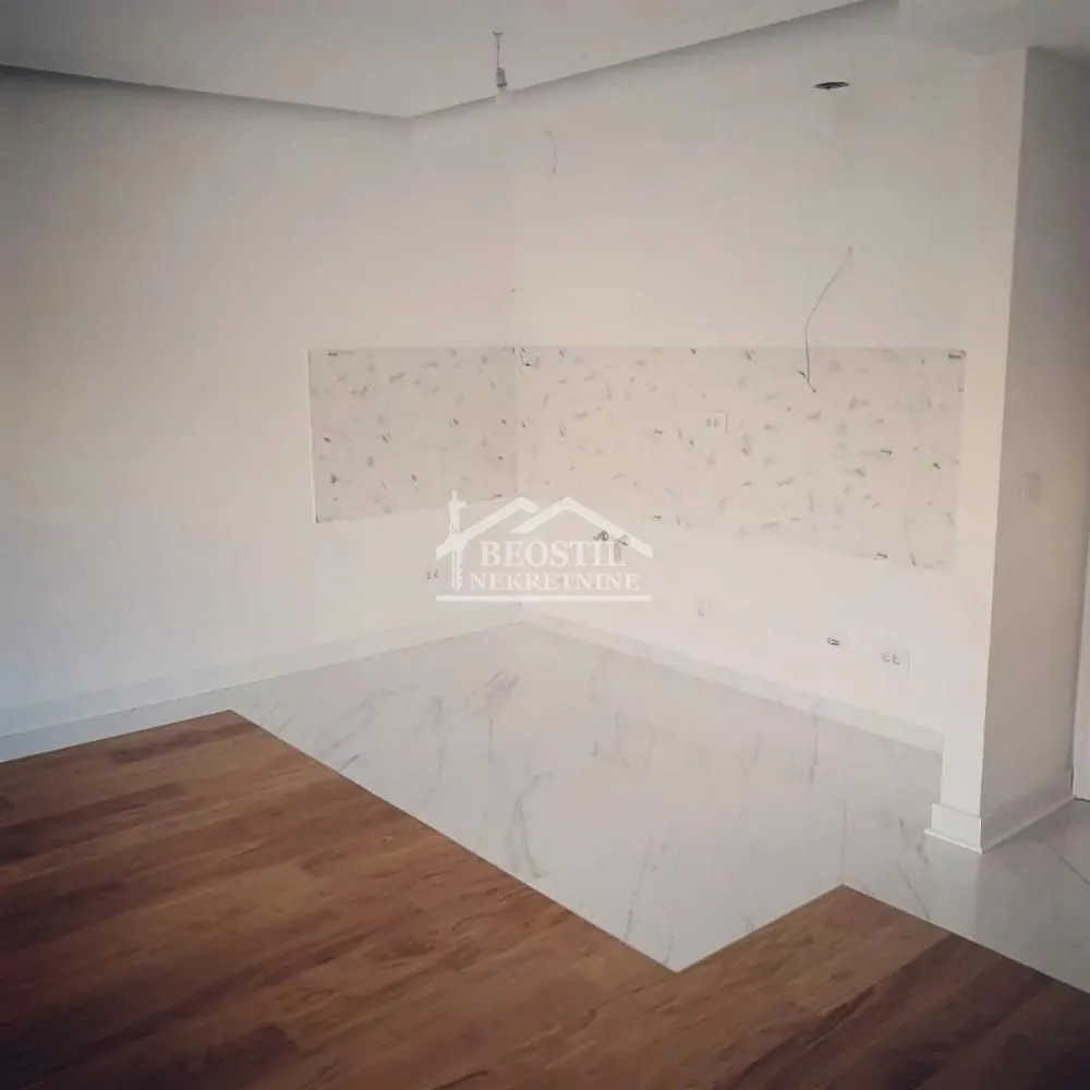 Rent, office space, 77m², Slavujev Venac, Zvezdara Sve Podlokacije