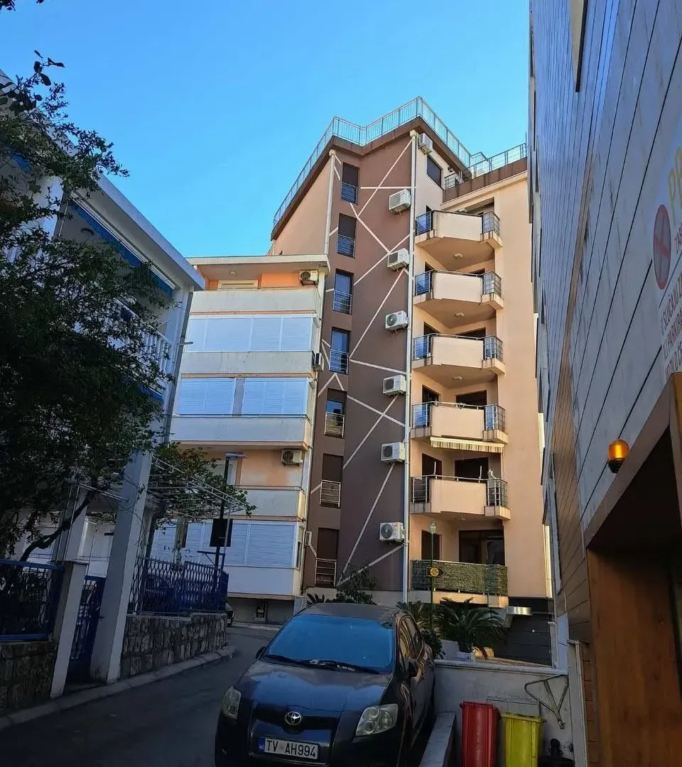 Sale, studio apartment, 21m², Rafailovići, Budva