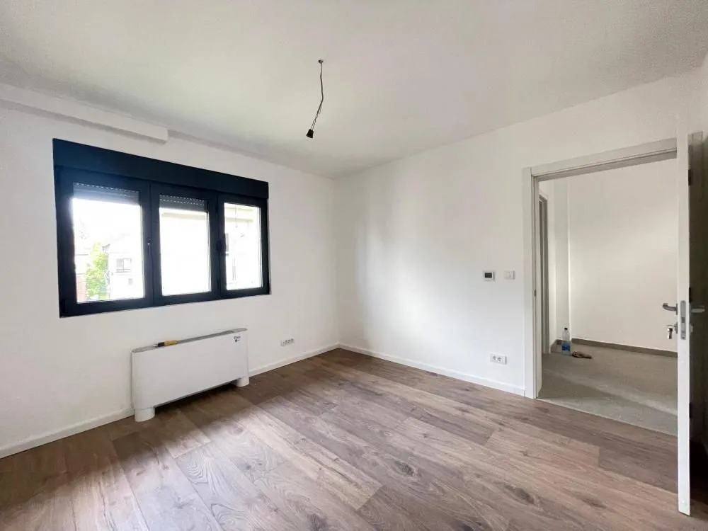 Sale, house, 233m², Čukarica, Beograd