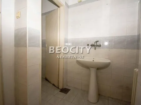Izdavanje, poslovni prostor, 150m², Banovo Brdo, Beograd - image 13