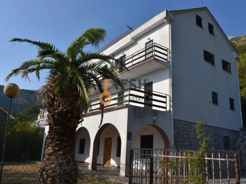 Sale, house, 480m², Budva, Crna Gora - image 1