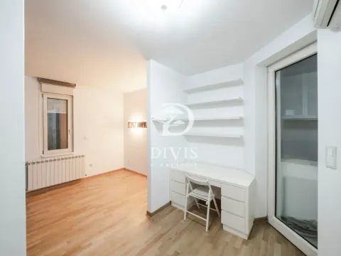 Prodaja, četvorosoban stan, 105m², Vračar Centar, Vračar Sve Podlokacije - image 10