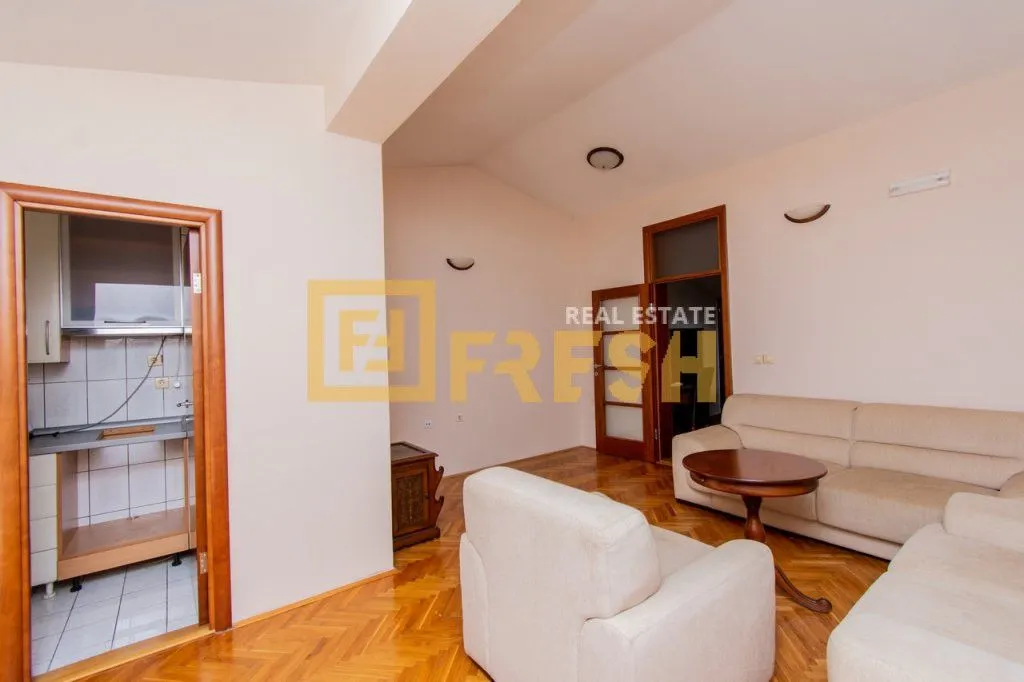 Rent, house, 600m², Zagorič, Podgorica