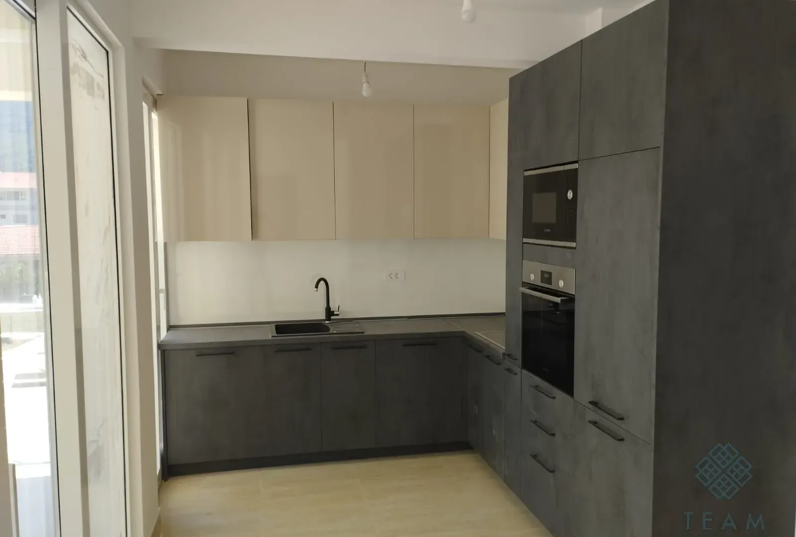 Prodaja, dvosoban stan, 74m², Herceg Novi, Crna Gora