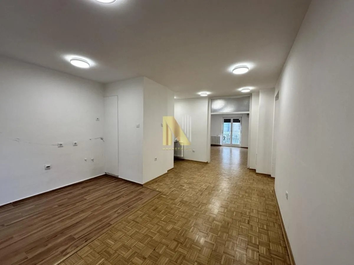 Rent, office space, 105m², Centar, Novi Sad