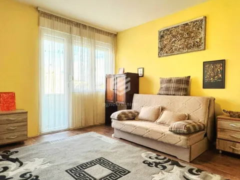 Izdavanje, jednosoban stan, 50m², Centar, Podgorica - image 8