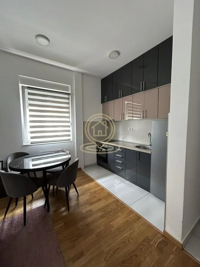 Izdavanje, dvosoban stan, 46m², Rotkvarija, Novi Sad Sve Podlokacije
