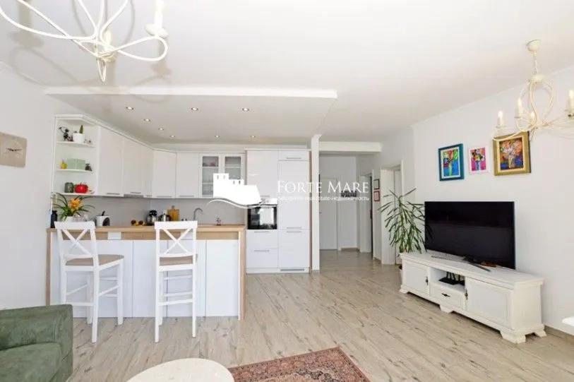 Prodaja, dvosoban stan, 70m², Baošići, Herceg Novi