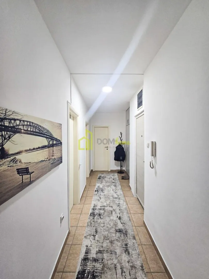 Prodaja, dvosoban stan, 68m², Stari Aerodrom, Podgorica