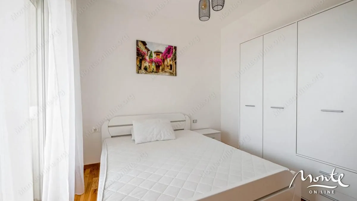 Sale, two bedroom apartment, 59m², Bečići, Budva