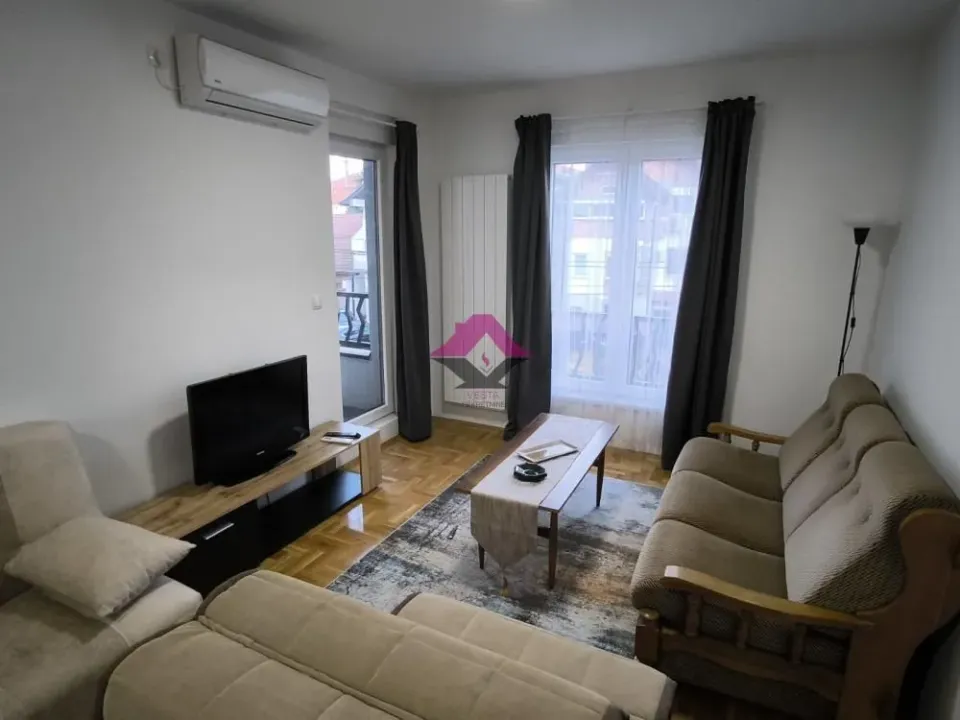 Izdavanje, dvosoban stan, 48m², Krnjaca, Palilula Sve Podlokacije