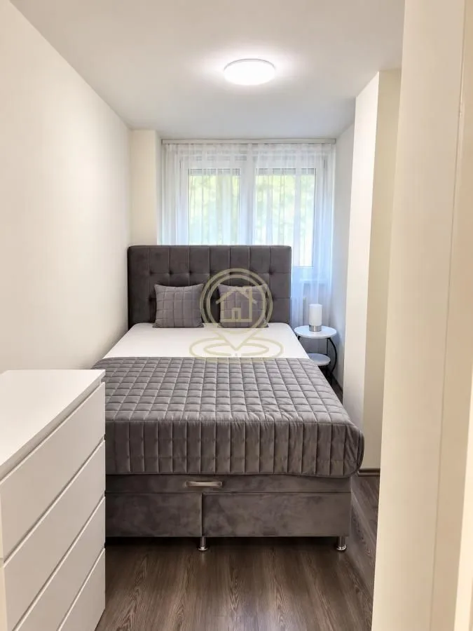 Rent, two bedroom apartment, 42m², Novi Beograd Blok 4, Novi Beograd Sve Podlokacije