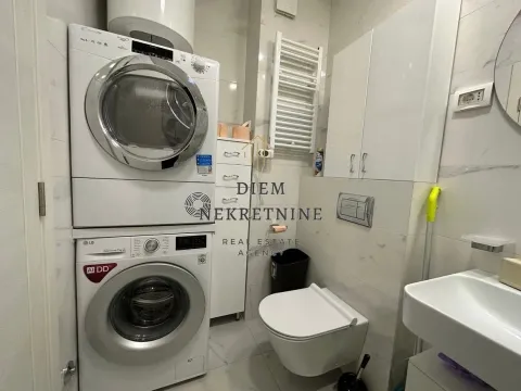 Izdavanje, jednosoban stan, 50m², Central Point, Podgorica - image 7