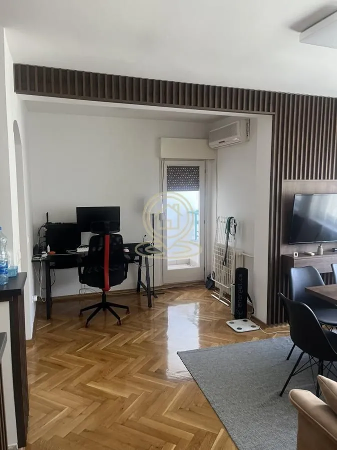 Prodaja, dvosoban stan, 41m², Bulevar Oslobodjenja, Novi Sad Sve Podlokacije