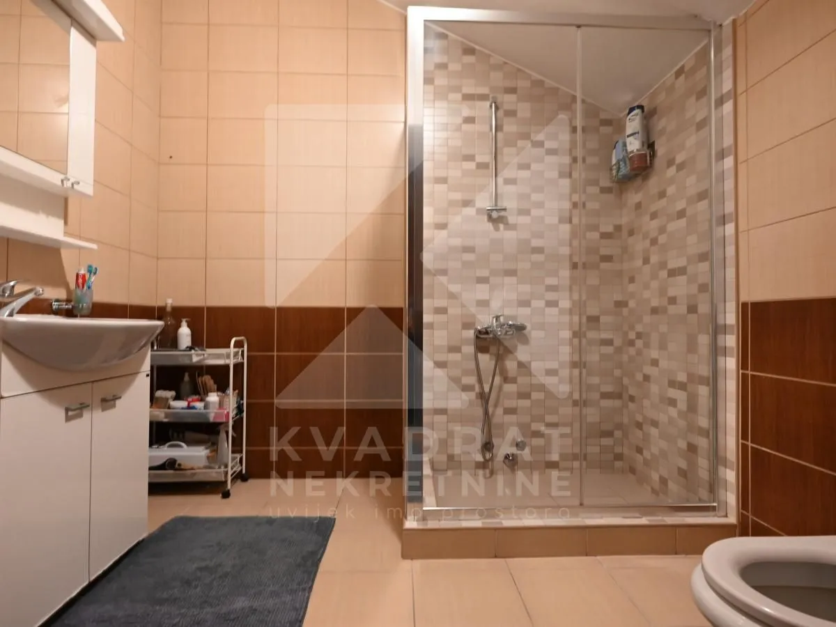 Prodaja, četvorosoban stan, 153m², Zabjelo, Podgorica