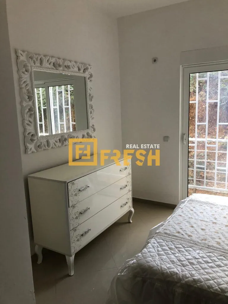 Prodaja, dvosoban stan, 100m², Ulcinj, Crna Gora
