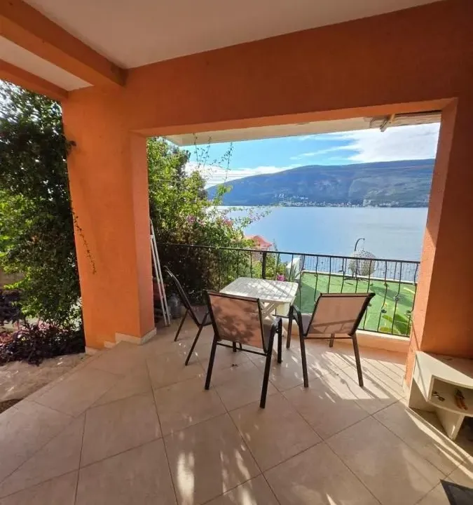 Sale, one bedroom apartment, 40m², Topla, Herceg Novi