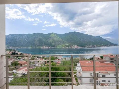 Prodaja, trosoban stan, 103m², Dobrota, Kotor - image 7